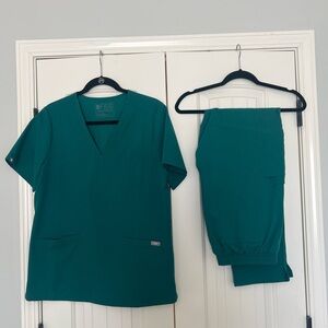 Figs set- hunter green